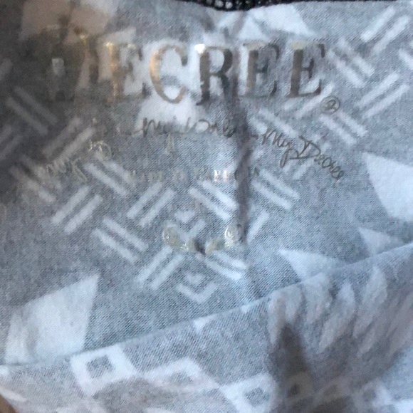 Patterned crop tank - Picture 2 of 3